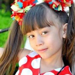 Learn How to make fabric RAGGIE BOWS original pdf pattern instructions NO SEWING make gorgeous UNIQUE boutique bows by Goosie Girl